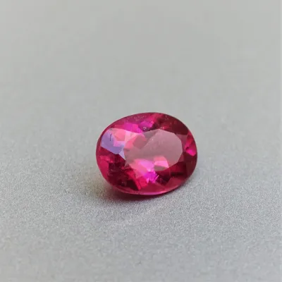 Turmalín přírodní rubelit 2,16ct, Brazil