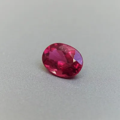 Turmalín přírodní rubelit 2,16ct, Brazil