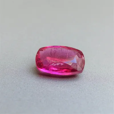 Turmalín přírodní rubelit 5,84ct, Brazil