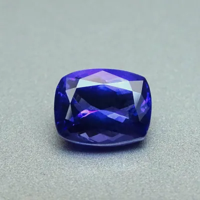 Tanzanit drahokam broušený 9,78ct, ČGL certifikát, Tanzánie