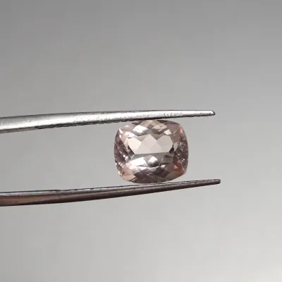 Morganit broušený 2,72ct, certifikát, Afganistán