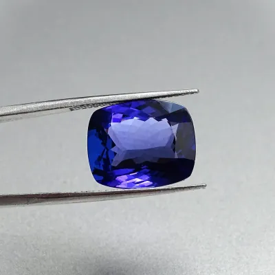 Tanzanit investiční drahokam 14,70ct, ČGL certifikát, Tanzánie Tanzanit investiční drahokam 14,70ct, ČGL certifikát, Tanzánie