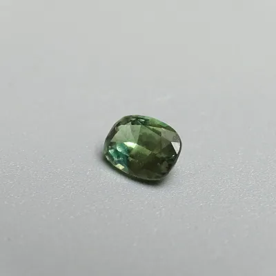 Alexandrit - 0,63 ct Srí Lanka GIA certifikát