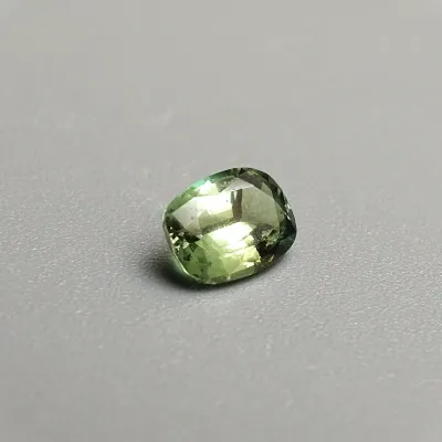 Alexandrit - 0,63 ct Srí Lanka GIA certifikát