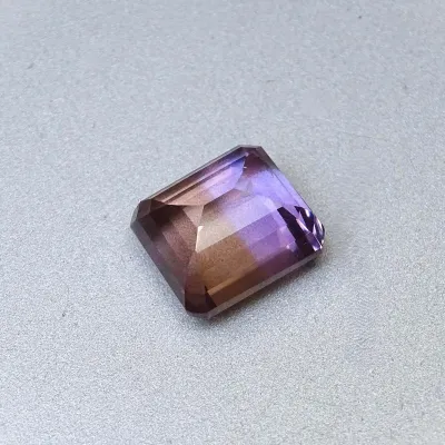 Ametrín přírodní broušený 21,82ct, Bolívie