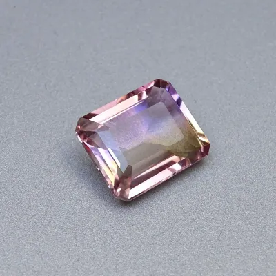 Ametrín přírodní broušený 17,99ct, Bolívie