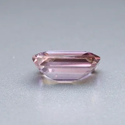 Ametrín přírodní broušený 17,99ct, Bolívie