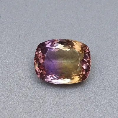 Ametrín přírodní broušený 15,77ct, Bolívie