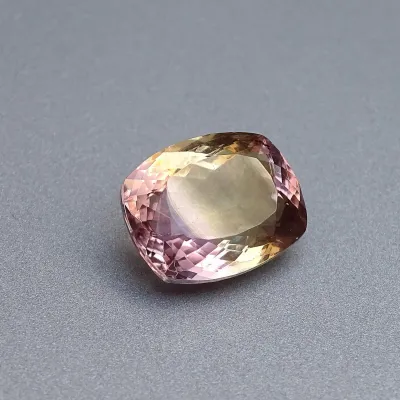 Ametrín přírodní broušený 15,77ct, Bolívie