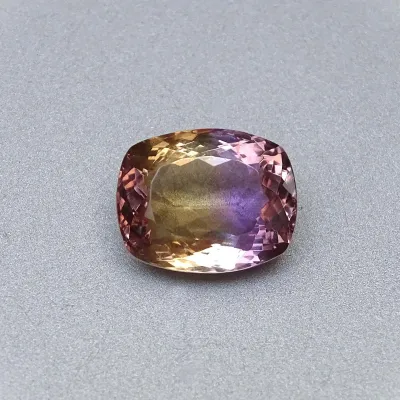 Ametrín přírodní broušený 15,77ct, Bolívie