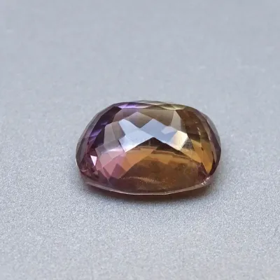 Ametrín přírodní broušený 15,77ct, Bolívie