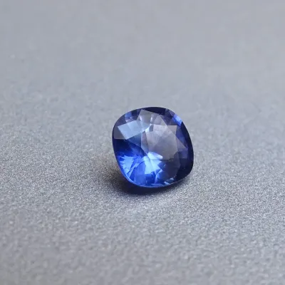 Safír modrý přírodní 1,18ct, Srí Lanka GIA certifikát Safír modrý přírodní 1,18ct, Srí Lanka GIA certifikát
