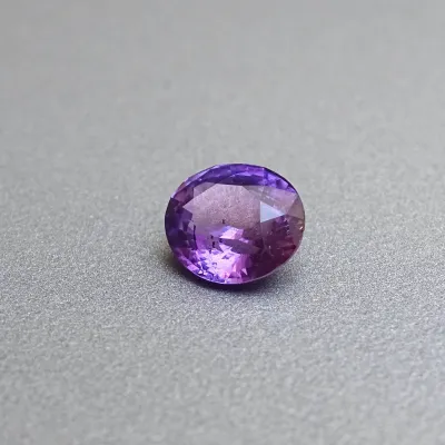 Safír fialový přírodní 1,53ct, Srí Lanka CGL certifikát Safír fialový přírodní 1,53ct, Srí Lanka CGL certifikát