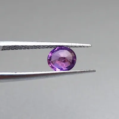 Safír fialový přírodní 1,53ct, Srí Lanka CGL certifikát Safír fialový přírodní 1,53ct, Srí Lanka CGL certifikát