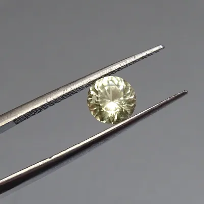 Safír žlutý přírodní 1,23ct, Srí Lanka CGL certifikát Safír žlutý přírodní 1,23ct, Srí Lanka CGL certifikát