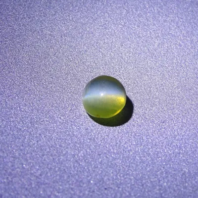 Přírodní chryzoberyl – kočičí oko 0,87ct, Srí Lanka Přírodní chryzoberyl – kočičí oko 0,87ct, Srí Lanka