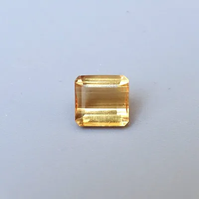 Topaz imperial přírodní broušený 2,17ct, Brazílie Topaz imperial přírodní broušený 2,17ct, Brazílie