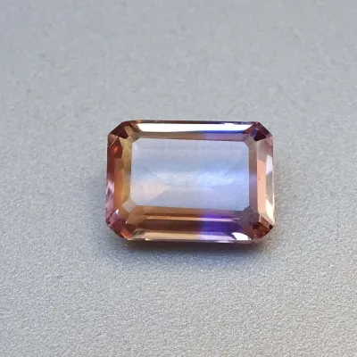 Ametrín přírodní broušený 16,30ct, Bolívie Ametrín přírodní broušený 16,30ct, Bolívie