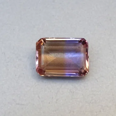 Ametrín přírodní broušený 16,30ct, Bolívie Ametrín přírodní broušený 16,30ct, Bolívie