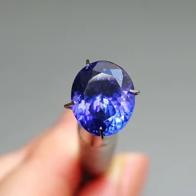 Tanzanit investiční drahokam 5,82ct, ČGL certifikát, Tanzánie Tanzanit investiční drahokam 5,82ct, ČGL certifikát, Tanzánie