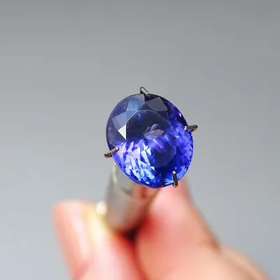 Tanzanit investiční drahokam 5,82ct, ČGL certifikát, Tanzánie Tanzanit investiční drahokam 5,82ct, ČGL certifikát, Tanzánie