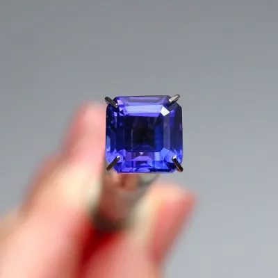Tanzanit investiční drahokam 3,81ct, ČGL certifikát, Tanzánie Tanzanit investiční drahokam 3,81ct, ČGL certifikát, Tanzánie