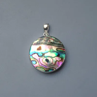 Abalone/Paua mušle přívěsek 14,5g, Nový Zéland