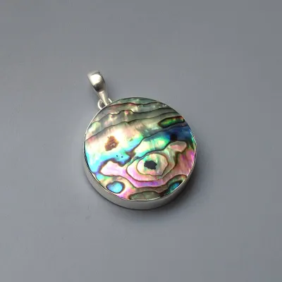 Abalone/Paua mušle přívěsek 14,5g, Nový Zéland