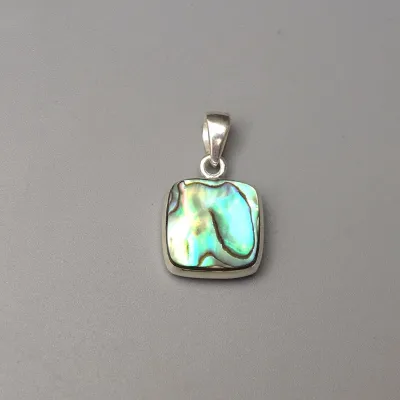 Abalone/Paua mušle přívěsek 4g, Nový Zéland