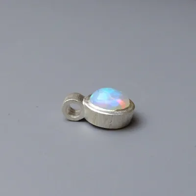 Etiopský opál přívěsek 3,2g, Etiopie | MINERALS-STONES®