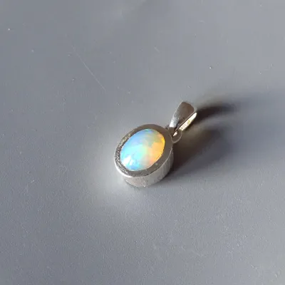 Etiopský opál přívěsek 3,3g, Etiopie | MINERALS-STONES®