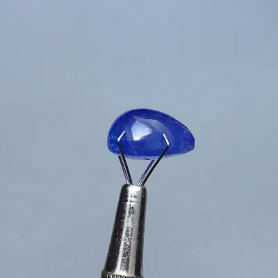 Tanzanit kabošon 11,35ct, Tanzánie | MINERALS-STONES®