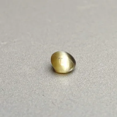 Přírodní chryzoberyl kočičí oko 0,92ct, Srí Lanka | MINERALS-STONES®
