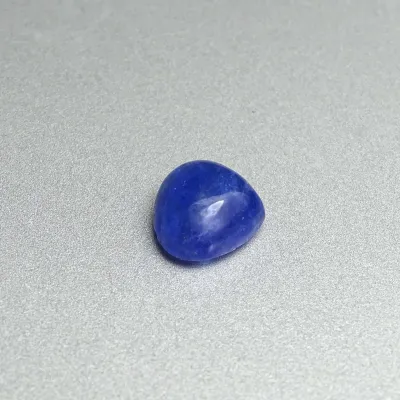 Tanzanit kabošon 7,33ct, Tanzánie | MINERALS-STONES®