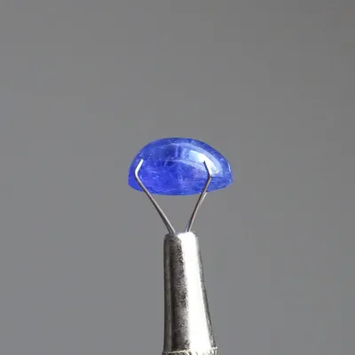 Tanzanit kabošon 11,35ct, Tanzánie | MINERALS-STONES®