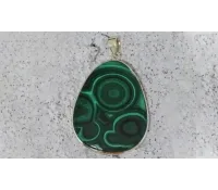 Malachit – šperky z přírodního minerálu